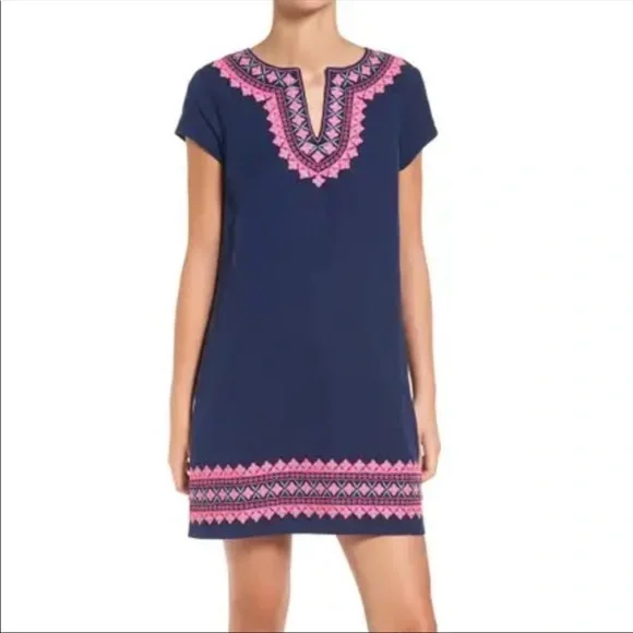 vineyard vines embroidered shift dress Vineyard Vines Embellished Lined 100% Silk light pink Shift Dress Size –  Designs by Alice Lowe main image 0